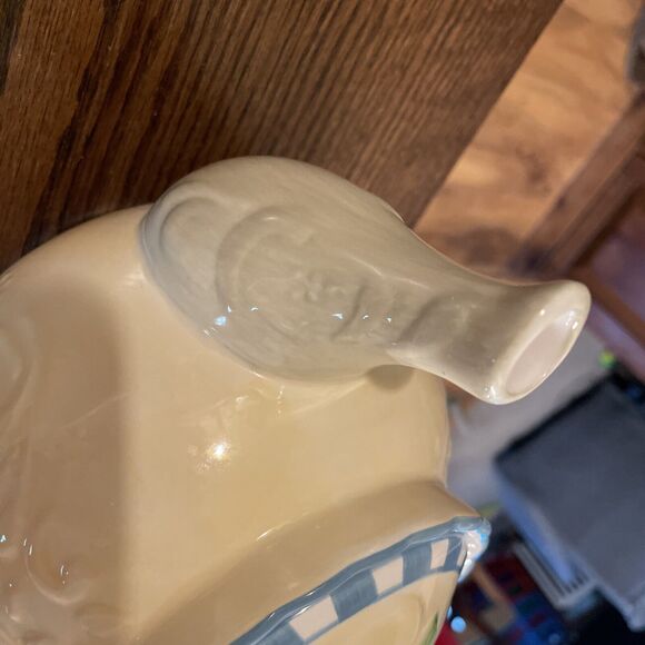 Better Homes Gardens Country Inn Teapot with Creamer & Sugar Bowl 3 Piece Set - Picture 8 of 13